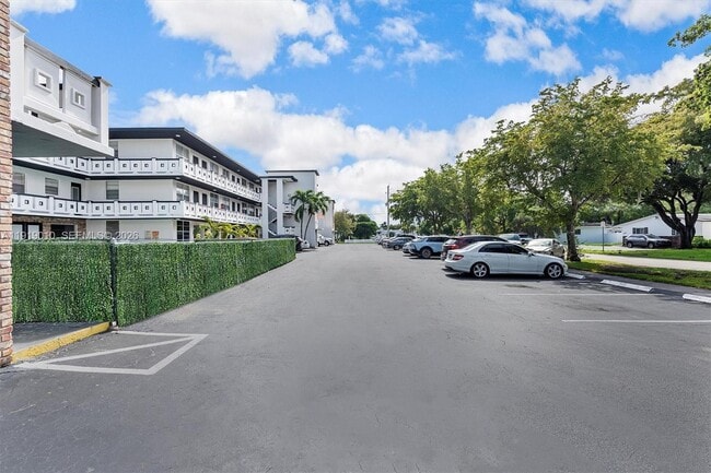 Photo - 1715 N 16th Ave Unit 215