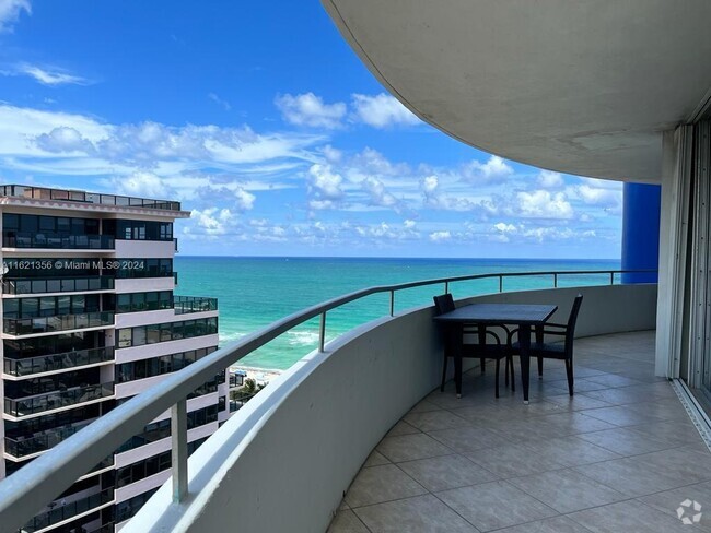 Building Photo - 5161 Collins Ave Unit 1612 Rental