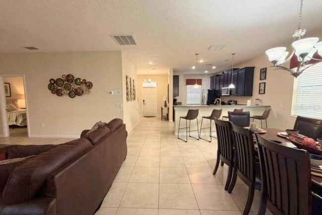 Photo - 1423 Wexford Way
