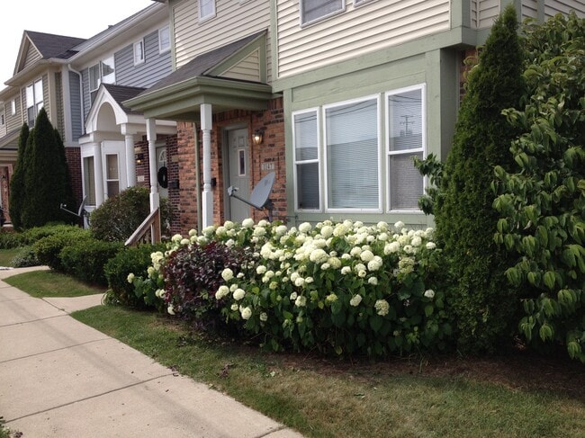 Photo - 1147 Woodward Hts Unit Woodward Heights Condo