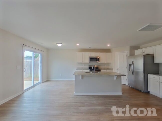 Photo - 224 Wannamaker Way