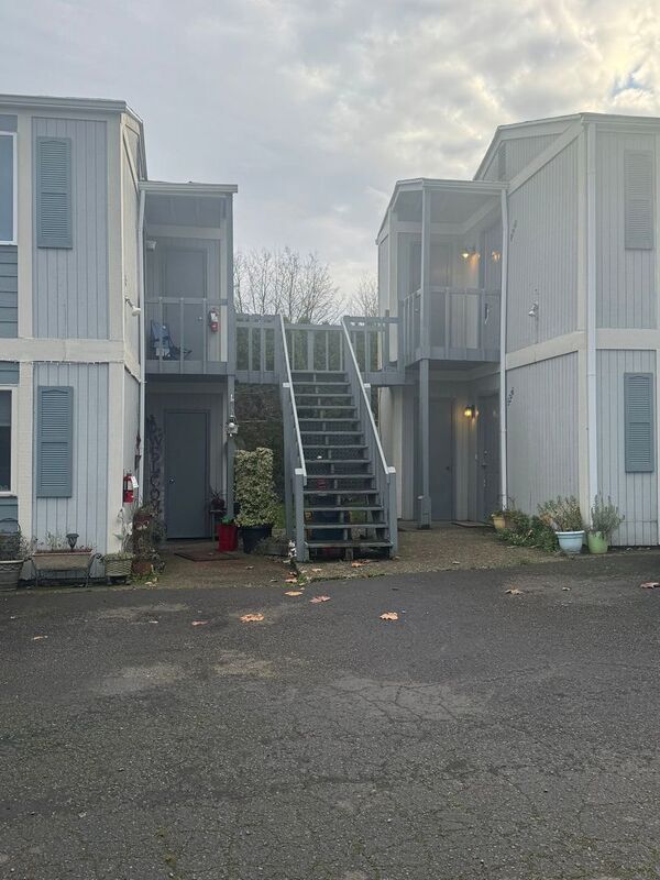 Photo - 2685 12th Pl SE