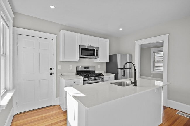 Photo - Completely Renovated 2 Bedroom in Elmhurst! Unit #1