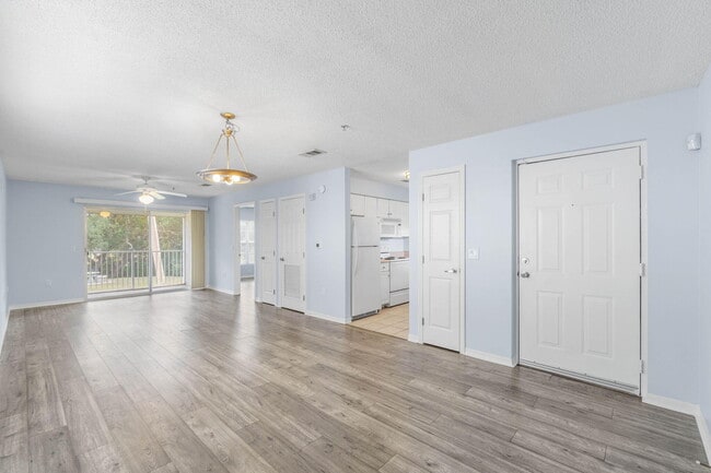 Photo - 4274 Calinda Ln Unidad 221