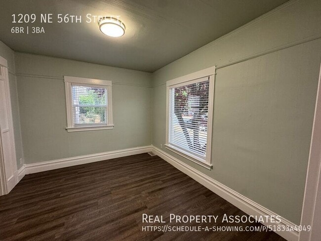 Photo - 1209 NE 56th St