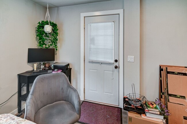 Photo - 205 S Fair Oaks Ave