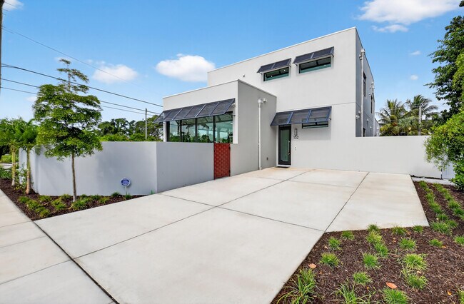 Building Photo - 203 SW 2nd St Rental