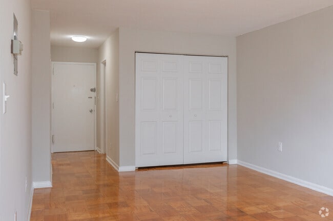 0BR, 1BA - 478SF