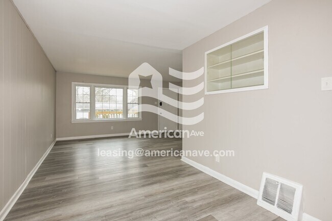 Photo - 1048 Renshaw Dr