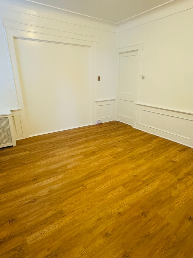 Photo - 183 Broad St