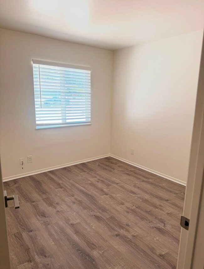 Photo - Stunning 4 Bedroom, 2 Bathroom House