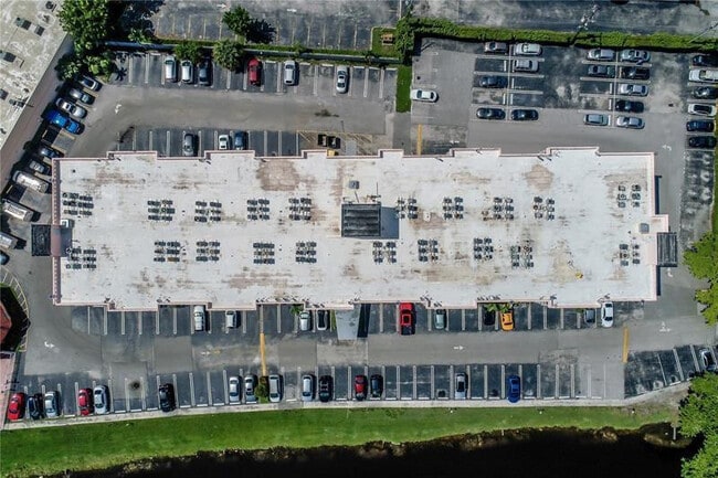 Photo - 16465 NE 22nd Ave Unit 105