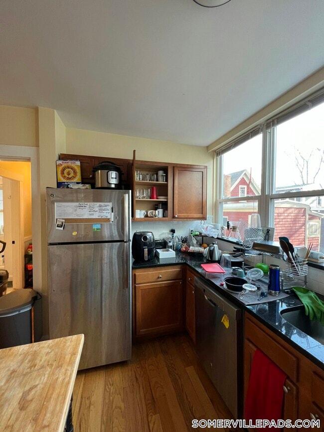 Photo - 332 Beacon St Unit 2