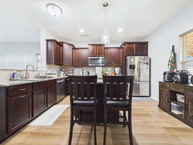 Photo - 4111 Stockbrook Dr