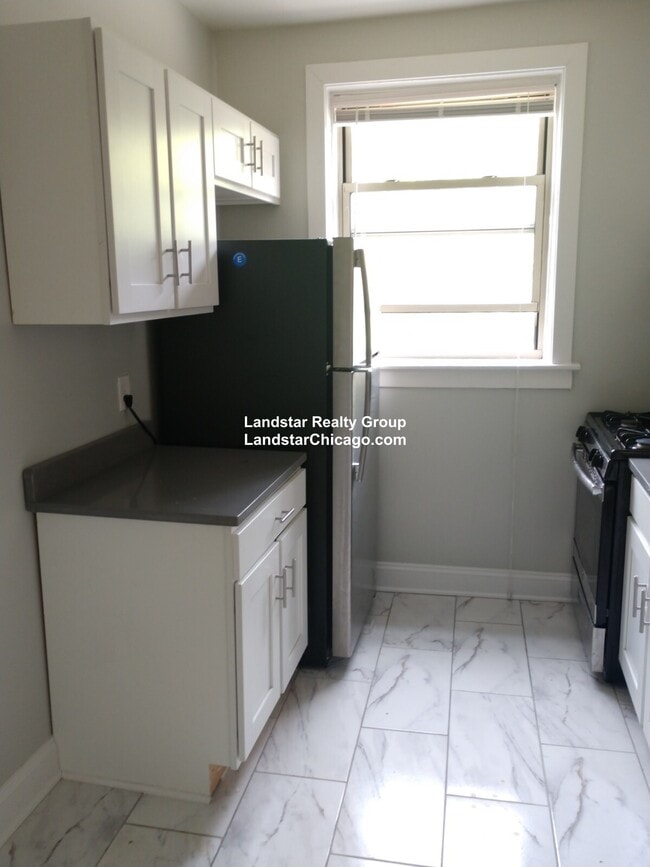 Photo - 732 Reba Pl Unit C2