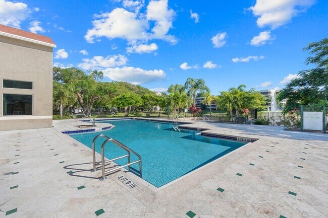 1885 Palm Cove Blvd Unit 1885 PALM COVE Boulevard 10-108