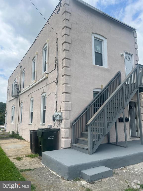 Building Photo - 120 N Congress Ave Rental