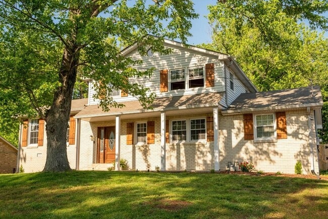 Building Photo - 5128 Brucewood Dr