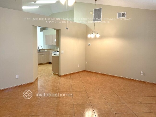 Photo - 9472 Brackin St