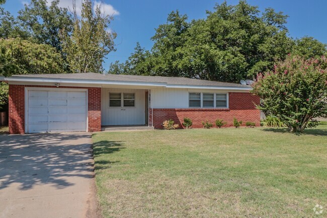 Building Photo - Cute 3-Bedroom Home in Central Lubbock!