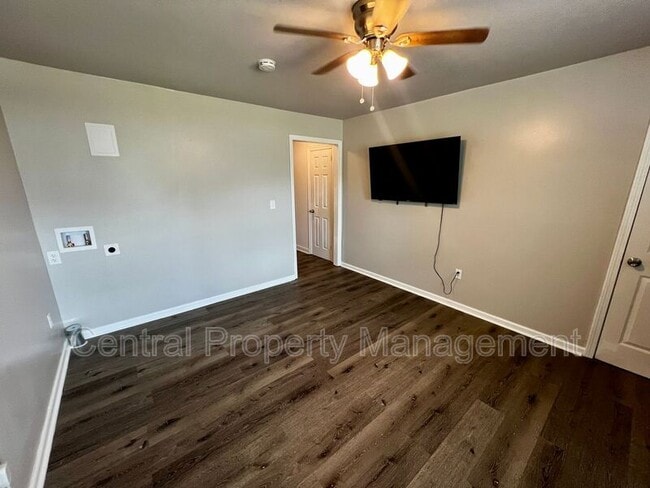 Photo - 109 Dime St Unit B