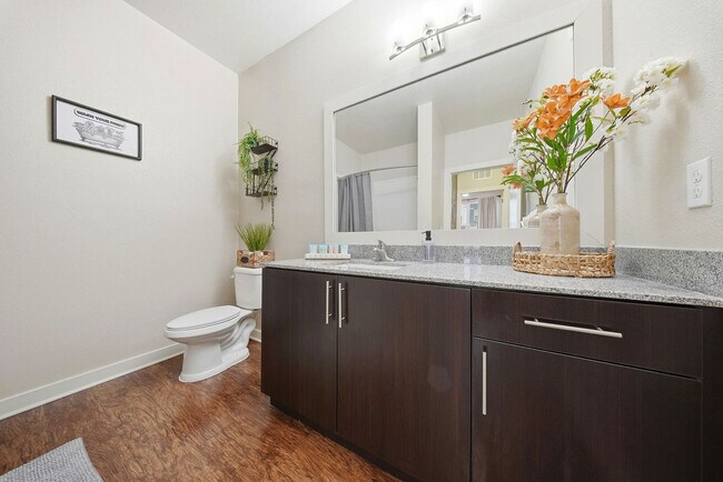 Photo - 1700 W Cleveland St Unidad SI FL1-ID1475281P