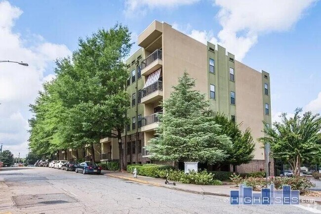 Building Photo - 425 Chapel St SW Rental