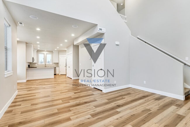 Photo - 1098 S High Ridge Dr
