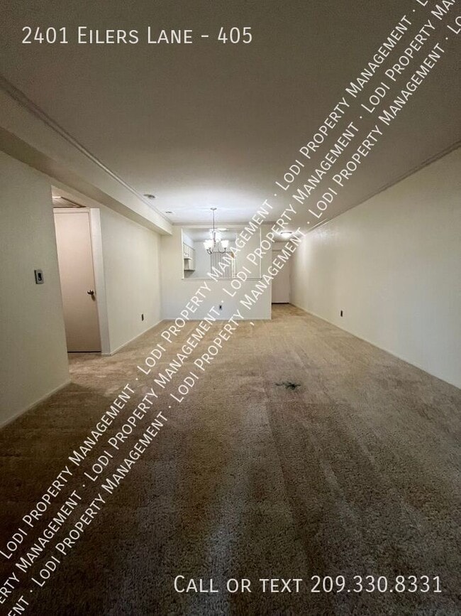 Photo - 2401 Eilers Ln