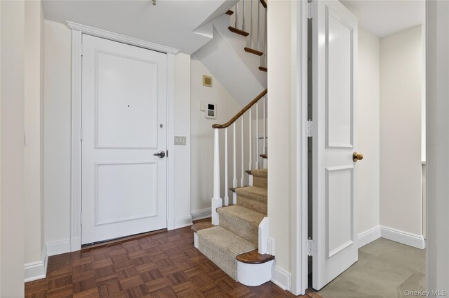 Photo - 111 Cherry Valley Ave Unit M3