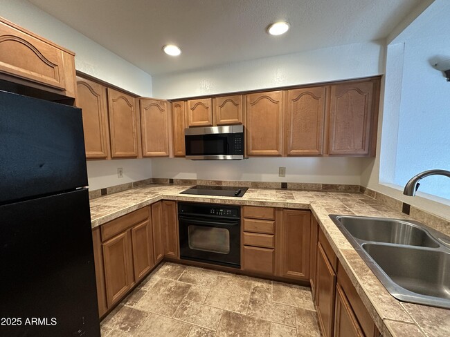 Photo - 924 S Hacienda Dr