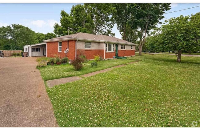 Building Photo - 3808 Creekside Dr Rental