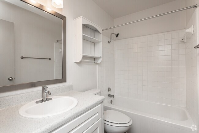 3HAB, 2BA - 1180SF Cuarto de baño - Amber Hill