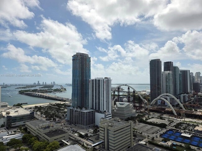 Building Photo - 1600 NE 1st Ave Unit 3509