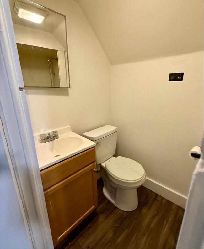 Photo - 1022 Huffman St Unit 2