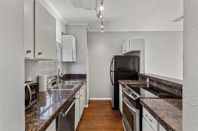 Photo - 3818 N Hall St Unit 125