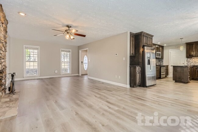 Photo - 530 N Oakland Cir