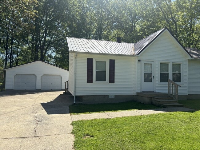 Photo - 545 Roselawn Dr Apartment