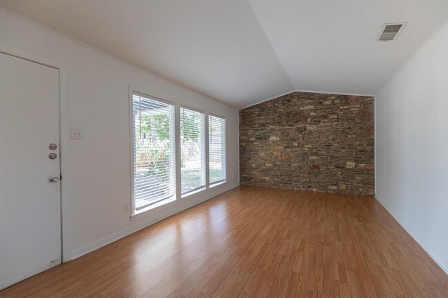 Photo - 3410 West Ave