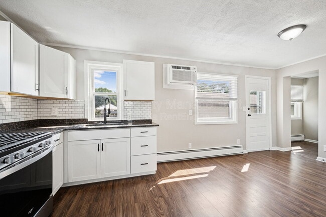 Photo - 1029 E Granet Ave