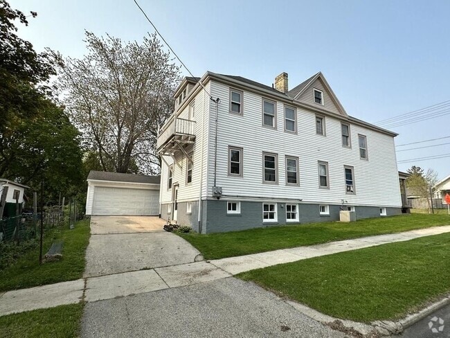 Building Photo - 1401 S 10th St Rental