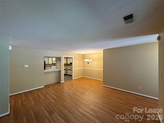 Photo - 1021 Churchill Downs Ct Unidad C