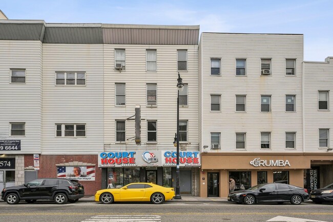 Building Photo - 570 Newark Ave Unit 3 Rental