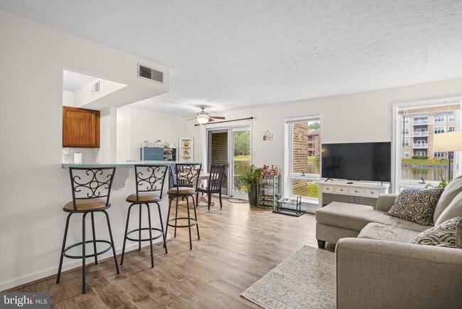 Photo - 44759 Woodlake Ct Unit 2C