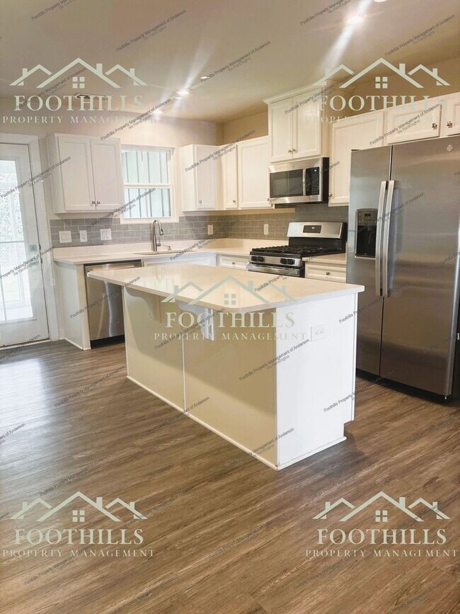 235 Scenic Rd