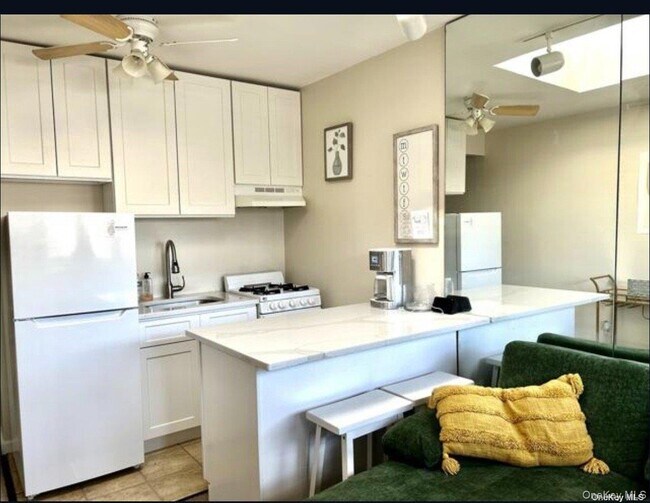 979 Oceanfront Unit 8