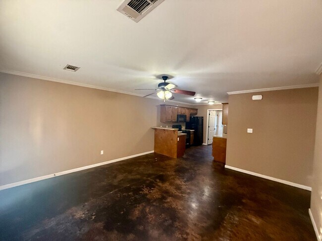 Photo - 8900-8904 Eskabar Unidad 8900