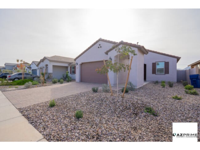 Building Photo - Move-In Ready Modern 3/2 in Avondale's Most Sought-After Community.