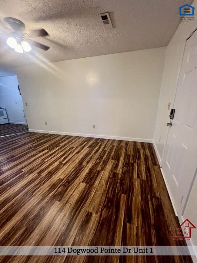 Photo - 114 Dogwood Pointe Dr