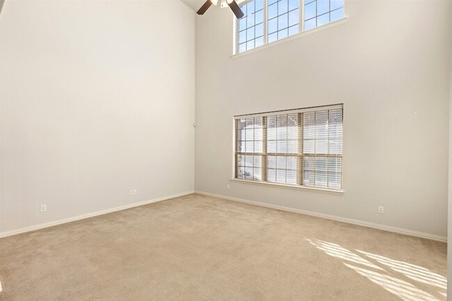 Photo - 201 Brick Row